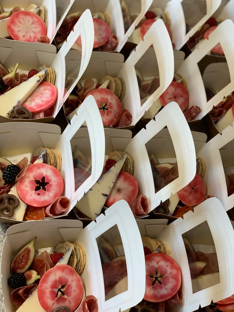 Individual serve grazing box
